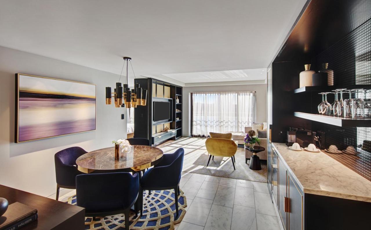 เดอะ สตาร์ แกรนด์ โฮเต็ล แอนด์ เรสซิเดนซ์ ซิดนีย์ Hotel ภายนอก รูปภาพ A suite at the hotel