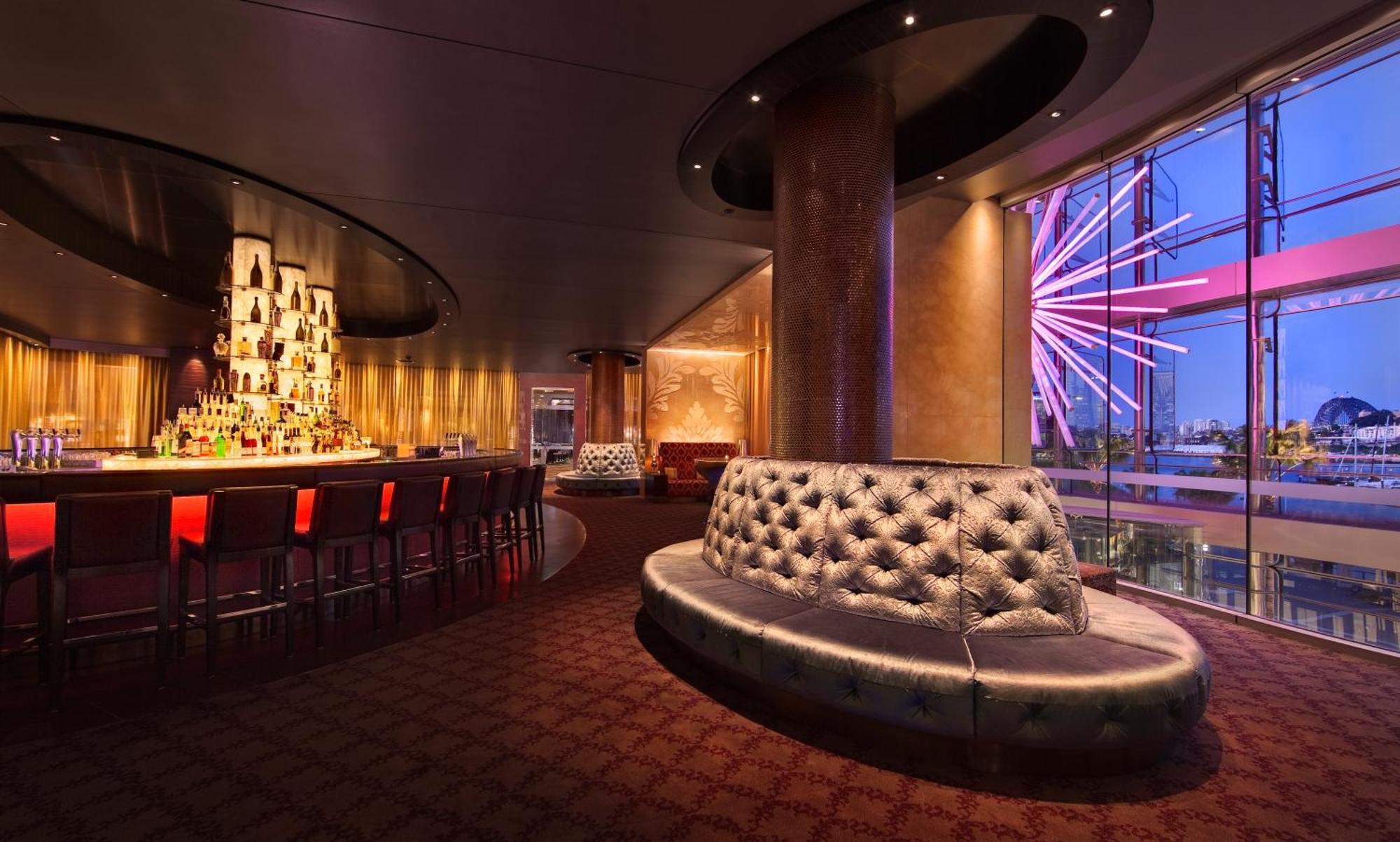 เดอะ สตาร์ แกรนด์ โฮเต็ล แอนด์ เรสซิเดนซ์ ซิดนีย์ Hotel ภายนอก รูปภาพ The bar at the London Eye